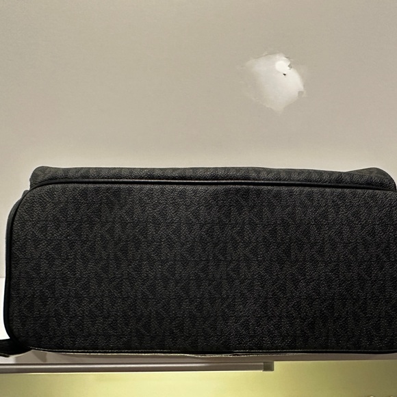 Michael Kors black medium Abbey backpack - Picture 6 of 8